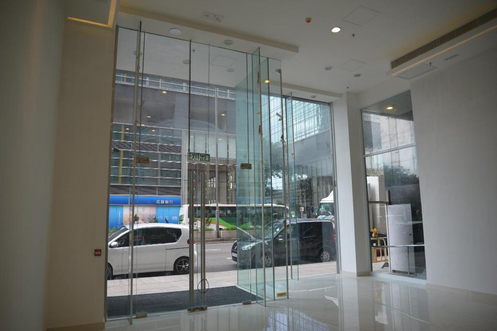 Iw Hotel Hong Kong Exterior photo